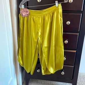 Silk line green Grecian pants